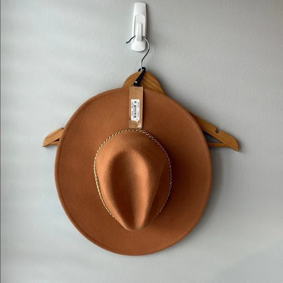 Steve Madden | Accessories | Nwt Steve Madden Felt Wool  display picture 1